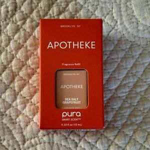 Pura Scents, Sea Salt Grapefruit. New, unopened. I received duplicates.